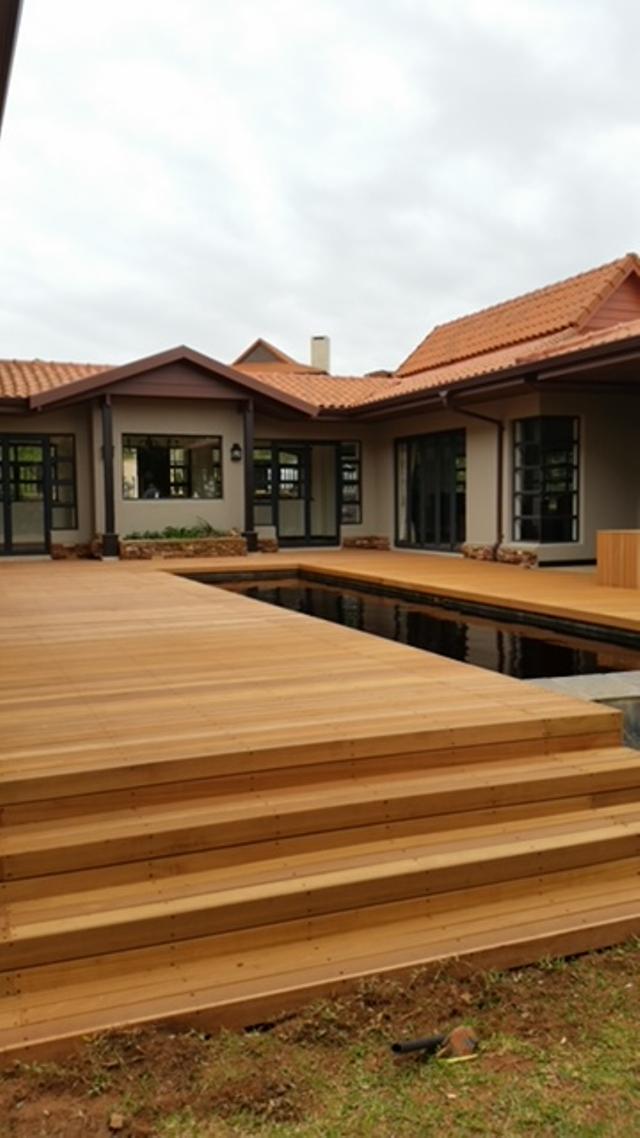 Beautiful timber deck with pool โ Bradbury Home Consulting